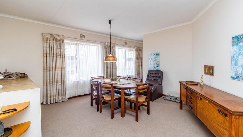 4 Bedroom Property for Sale in Bayview Western Cape